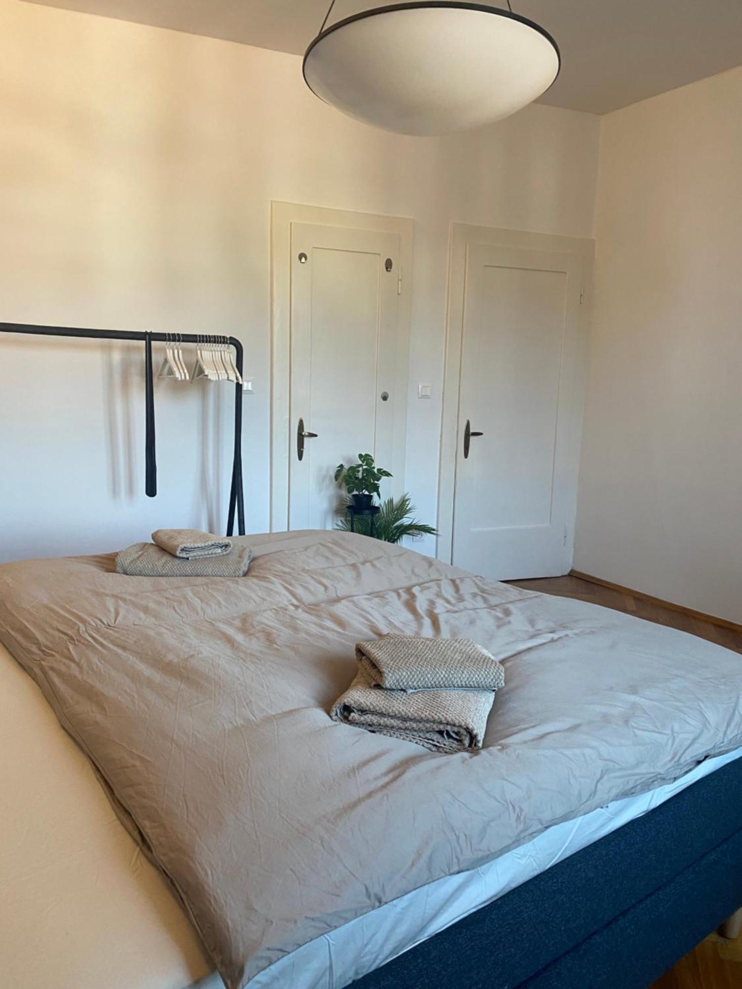 Apartman V Centru Krumlova Cesky Krumlov Bagian luar foto